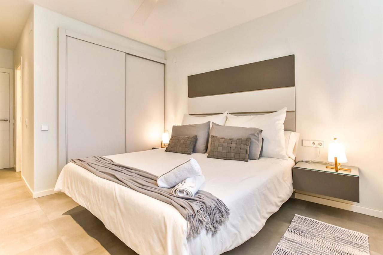 Magnifico Apartamento - Primera Linea De Mar Calafell Eksteriør billede