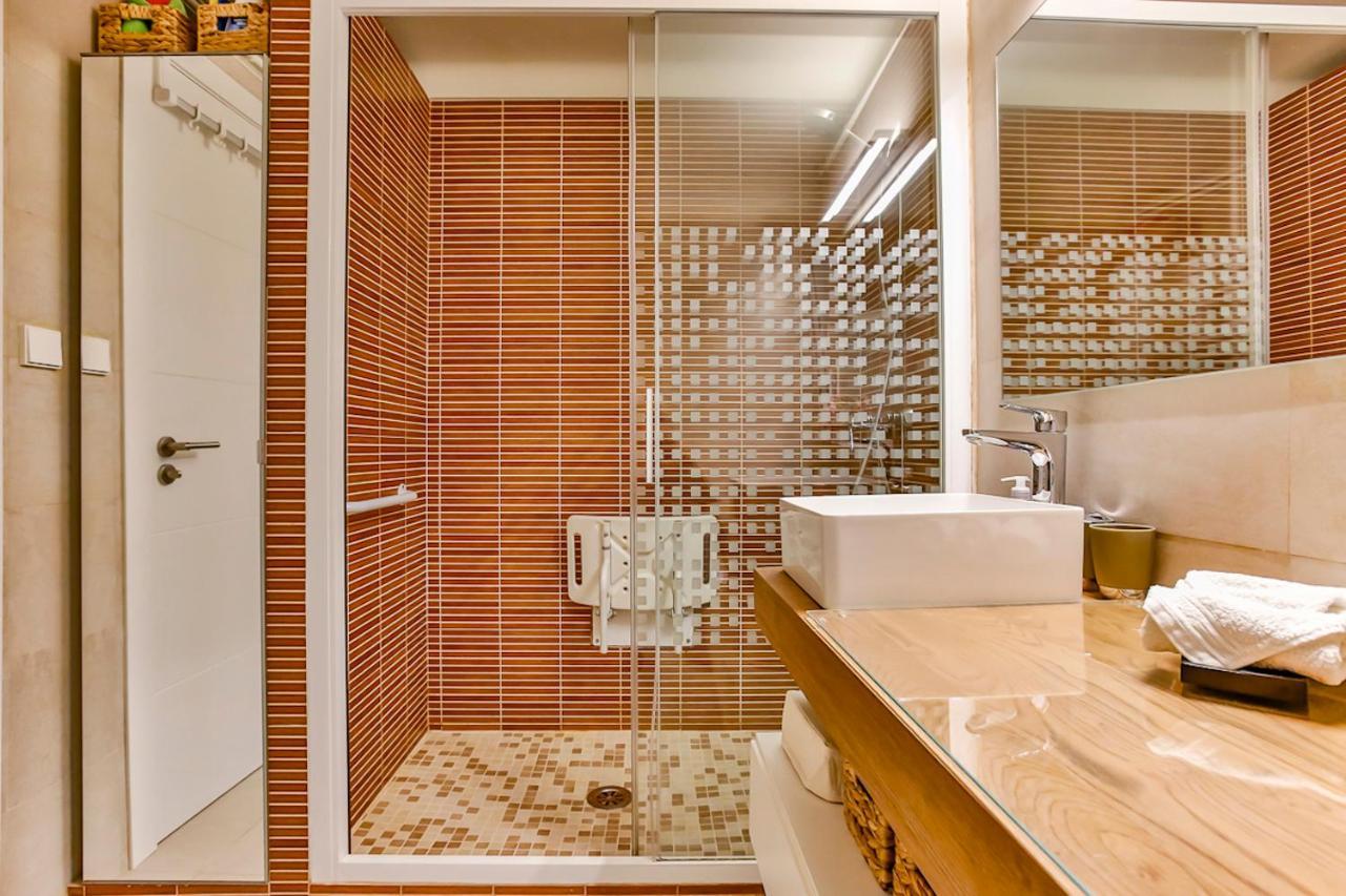 Magnifico Apartamento - Primera Linea De Mar Calafell Eksteriør billede
