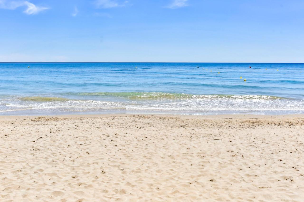 Magnifico Apartamento - Primera Linea De Mar Calafell Eksteriør billede