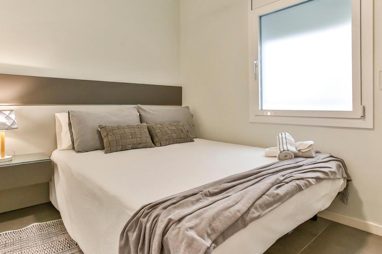 Magnifico Apartamento - Primera Linea De Mar Calafell Eksteriør billede